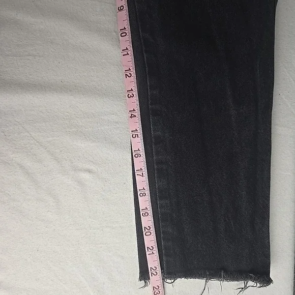 We The Free People Stove Pipe Jeans 26 Black Out Cropped Raw Hem High Waisted - Picture 6 of 8